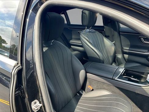 Used 2023 Mercedes-Benz S 500 4MATIC w/ Warmth & Comfort Package image 29