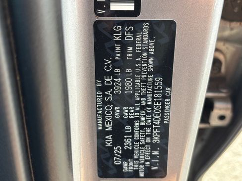 Certified 2025 Kia K4 FWD image 32