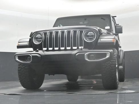 Used 2018 Jeep Wrangler Unlimited Sahara w/ Uconnect 4C Nav & Sound Group AWD/4WD image 56