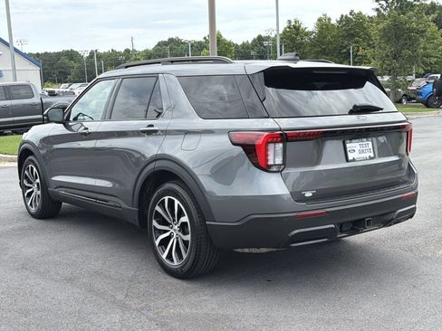 Certified 2025 Ford Explorer ST-Line RWD image 27