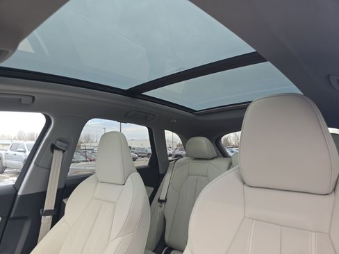 New 2025 Audi Q5 Premium Plus image 9