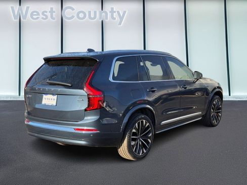 Certified 2025 Volvo XC90 B6 Plus image 4