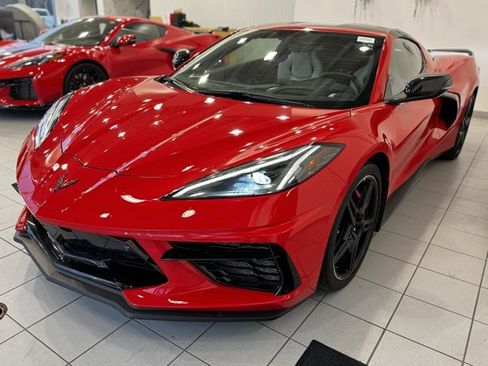 Used 2021 Chevrolet Corvette Stingray Preferred Cpe w/ Z51 Performance Package image 32