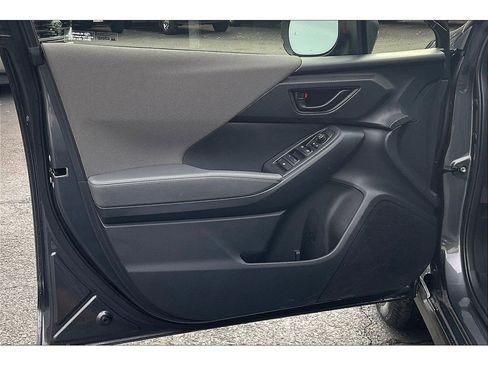 Used 2024 Subaru Crosstrek 2.0i Premium image 23