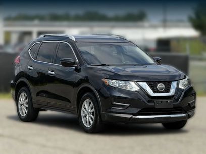 Used 2018 Nissan Rogue SV