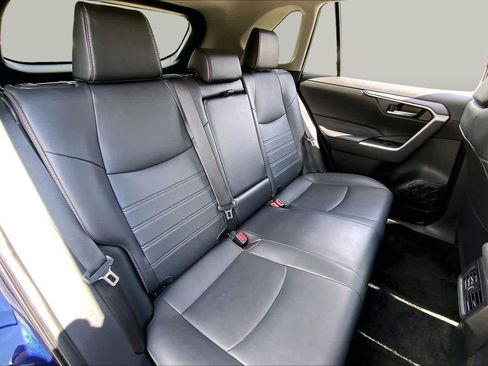 Used 2024 Toyota RAV4 XLE Premium FWD image 20
