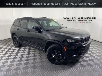 Used 2024 Jeep Grand Cherokee Altitude