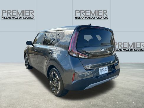Used 2024 Kia Soul EX image 7