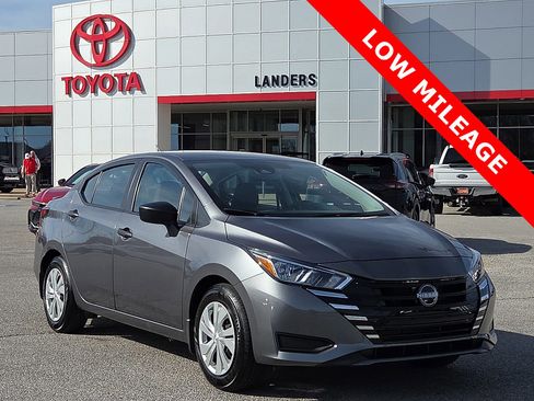 Used 2024 Nissan Versa S w/ Electronics Package image 1