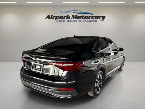 Used 2022 Volkswagen Jetta S image 5