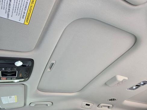 Certified 2026 Kia Carnival SX FWD image 26