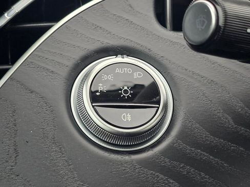 New 2026 Mercedes-Benz E 350 4MATIC Sedan image 37