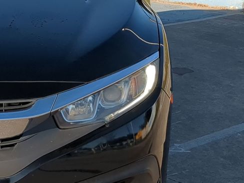 Used 2016 Honda Civic LX image 10