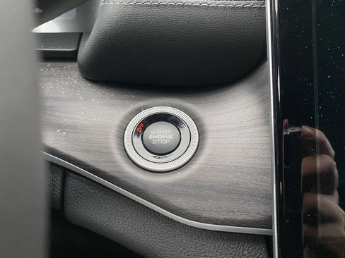 New 2025 Jeep Grand Cherokee Limited AWD/4WD image 17