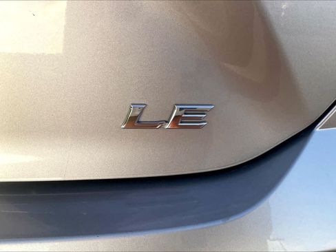 Used 2025 Toyota Camry LE FWD image 10