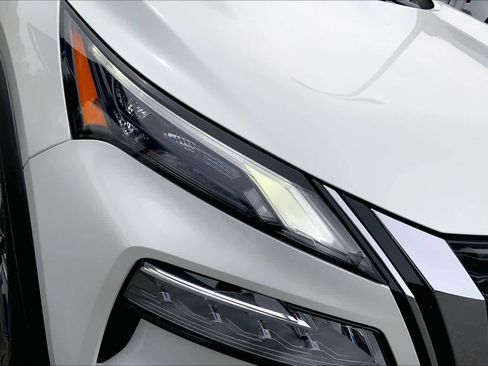 Used 2021 Nissan Rogue SL FWD image 28