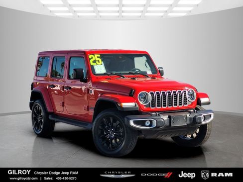Used 2025 Jeep Wrangler Unlimited Sahara image 1