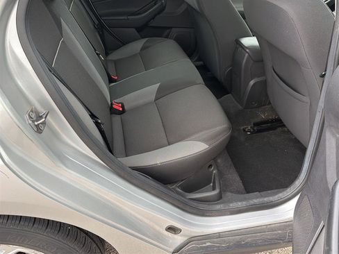 Used 2012 Ford Focus SE image 21