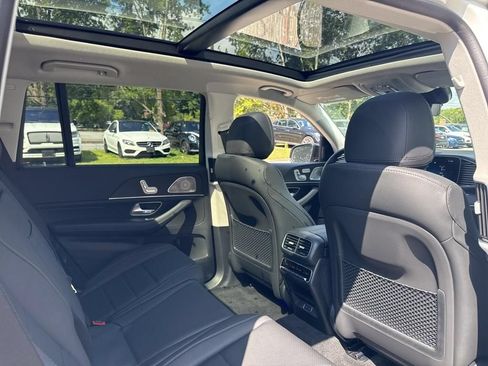 Used 2026 Mercedes-Benz GLS 450 4MATIC image 16