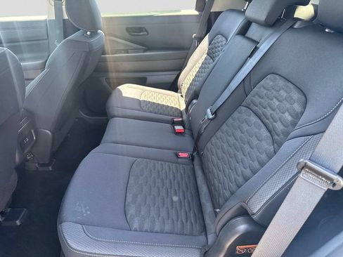 Used 2025 Nissan Pathfinder S AWD/4WD image 14
