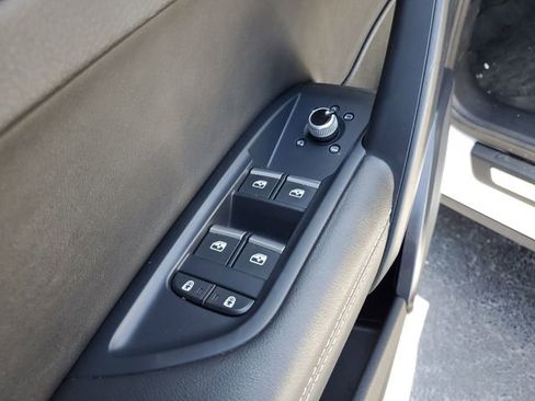 Used 2022 Audi Q5 2.0T Premium Plus image 18