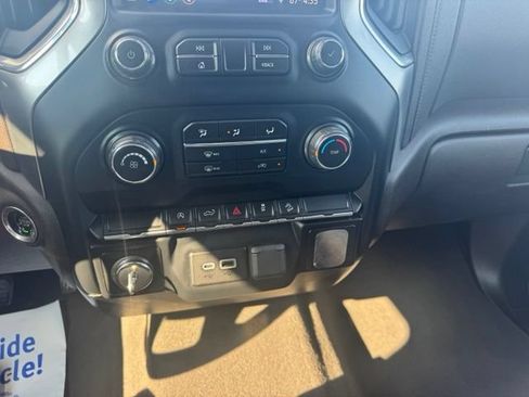 Used 2019 Chevrolet Silverado 1500 LT Trail Boss w/ Bed Protection Package AWD/4WD image 16