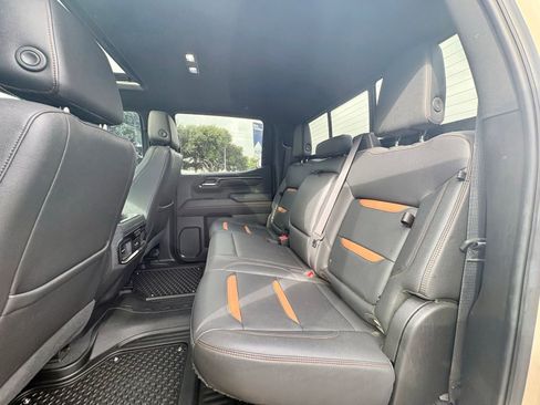 Used 2022 GMC Sierra 1500 AT4 w/ AT4 Premium Package AWD/4WD image 19
