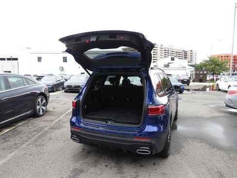 Used 2020 Mercedes-Benz GLB 250 4MATIC image 13
