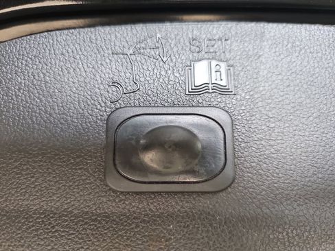 Used 2014 Ford Escape Titanium w/ Equipment Group 401A FWD image 17