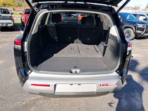 New 2025 Nissan Pathfinder SL w/ Lighting Package (N92) image 36