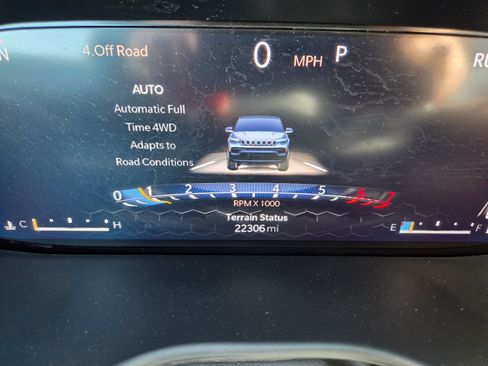 Used 2025 Jeep Compass Trailhawk w/ Trailhawk Elite Group AWD/4WD image 13