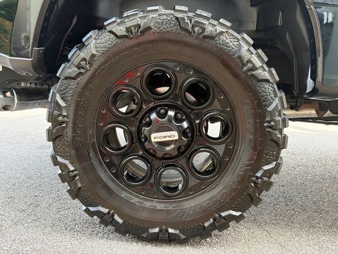 Used 2018 Ford F250 Platinum w/ Platinum Ultimate Package AWD/4WD image 14
