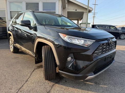 Used 2019 Toyota RAV4 Limited AWD/4WD image 22