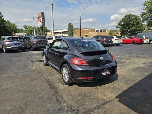 Used 2017 Volkswagen Beetle 1.8T S FWD image 8