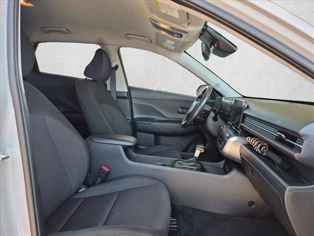Used 2025 Hyundai Kona SEL FWD image 20