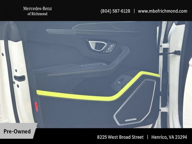 Used 2024 Lamborghini Urus Performante AWD/4WD image 12