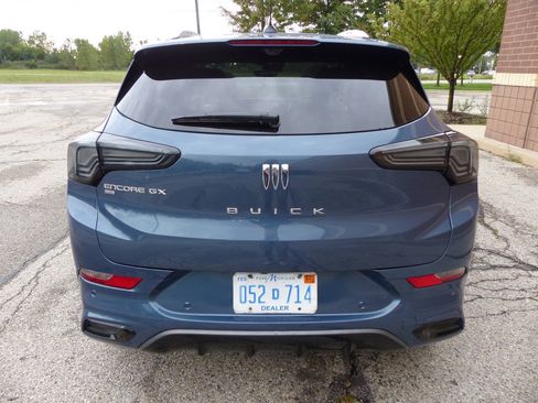 Used 2026 Buick Encore GX Avenir w/ Avenir Technology Package AWD/4WD image 7