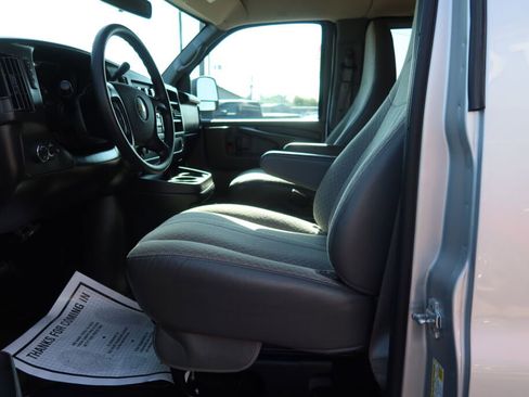 Used 2014 Chevrolet Express 1500 LT w/ LT Preferred Equipment Group image 11