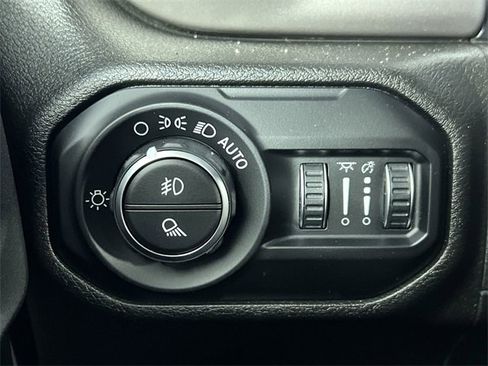 Used 2020 Jeep Gladiator Sport w/ Quick Order Package 24S image 18