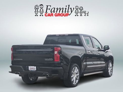 Used 2024 Chevrolet Silverado 1500 High Country AWD/4WD image 4