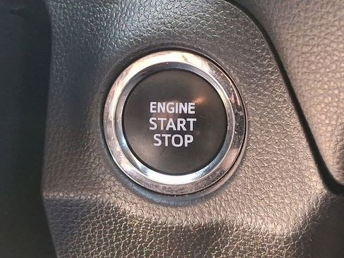 Used 2024 Toyota RAV4 XLE AWD/4WD image 23