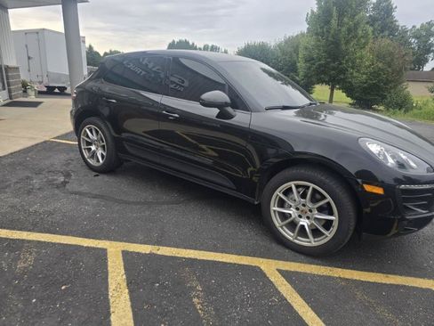 Used 2015 Porsche Macan S AWD/4WD image 9