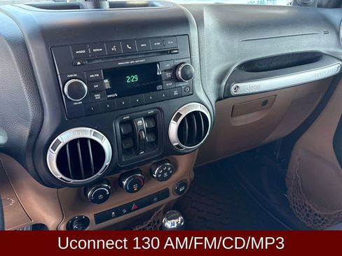 Used 2013 Jeep Wrangler Unlimited Sahara w/ Connectivity Group AWD/4WD image 10