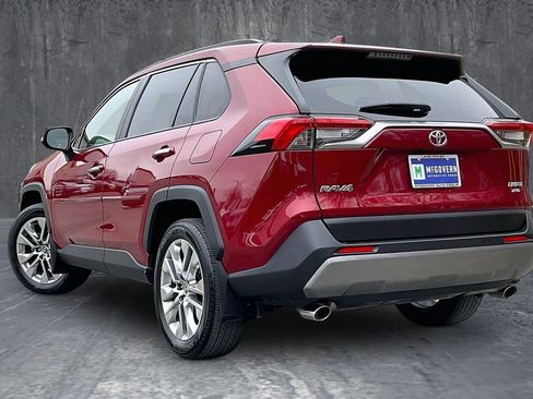 Used 2019 Toyota RAV4 Limited w/ Advanced Technology Package AWD/4WD image 4