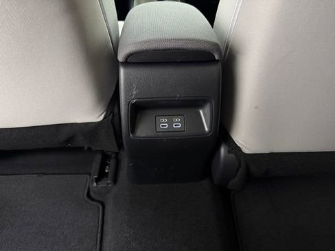 Used 2026 Toyota Corolla LE FWD image 31