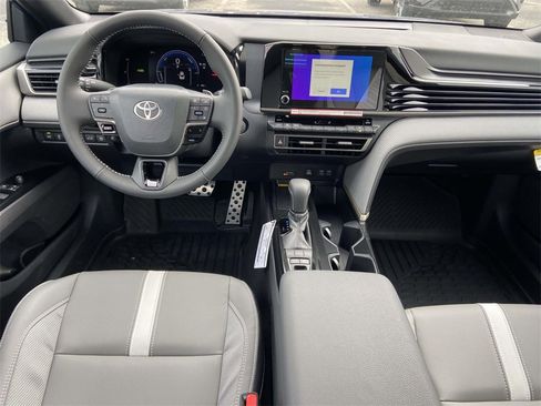 New 2026 Toyota Camry SE image 10