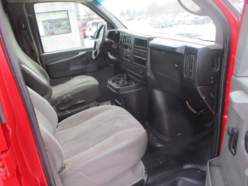Used 2011 Chevrolet Express 1500 RWD image 7