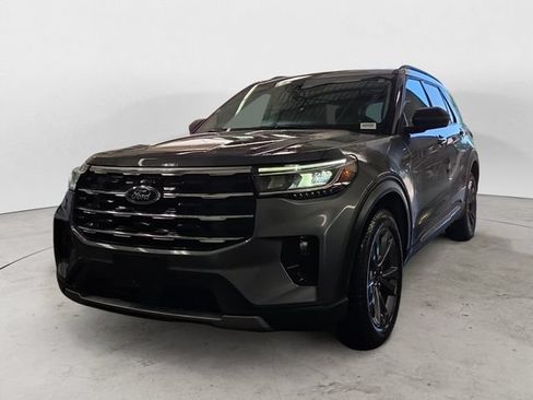 Used 2025 Ford Explorer Active w/ Active Comfort Package AWD/4WD image 1