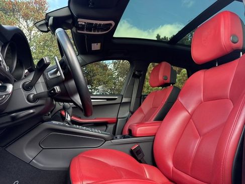 Used 2021 Porsche Macan GTS image 29