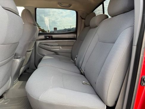 Used 2011 Toyota Tacoma 4x4 Double Cab w/ TRD Sport Pkg image 12
